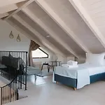 Ariti Luxury Nikiana