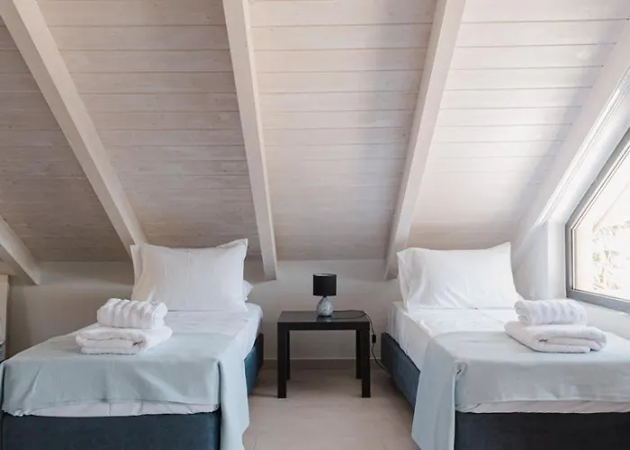 Ariti Luxury Nikiana